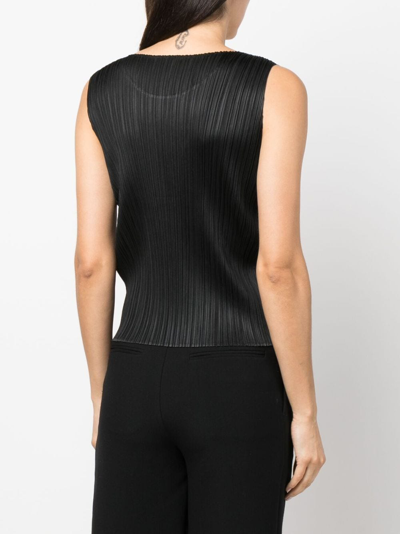 Shop Issey Miyake Plissé Scoop-neck Vest In Schwarz