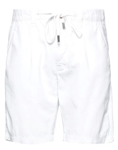 Shop Hermitage Man Shorts & Bermuda Shorts White Size 36 Linen, Cotton