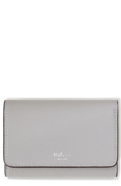 Shop Mulberry Continental Leather Trifold Wallet In Pale Grey