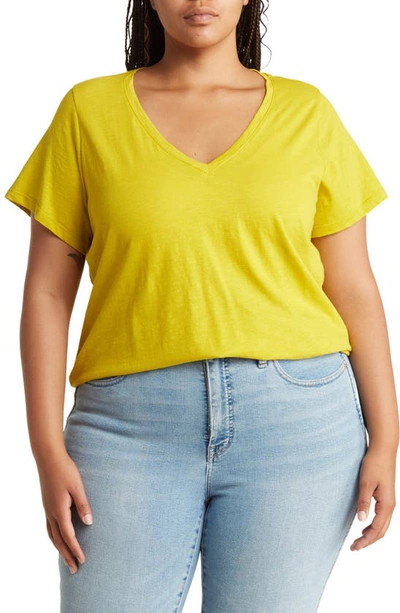 Shop Madewell Whisper Cotton V-neck T-shirt In Gilded Chartreuse