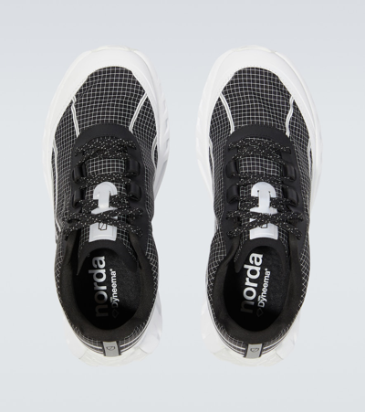 Shop Norda 002 Low-top Sneakers In Black