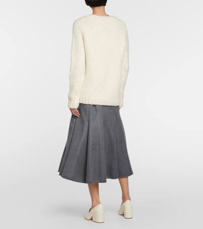 Gabriela Hearst Lawrence Cashmere Sweater In Ivory