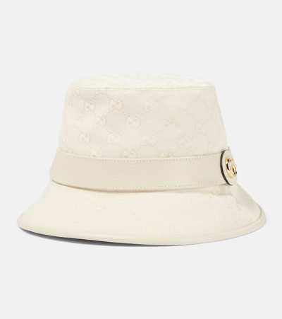 Shop Gucci Gg Canvas Bucket Hat In White