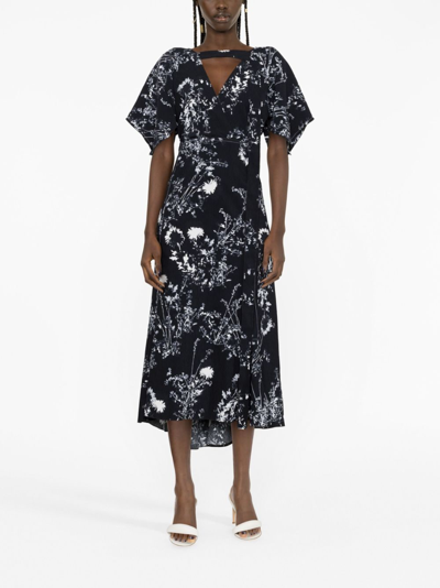 Shop Victoria Beckham Floral-print Midi Dress In Schwarz
