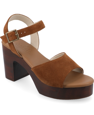 Shop Journee Signature Women's Katana Platform Sandal Women's Shoes In Brown
