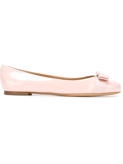 Ferragamo Varina Patent Leather Ballerinas In Pink Bon Bon/gold