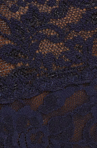 Hanky Panky Signature Lace Original-rise Rolled Thong In Navy Blue