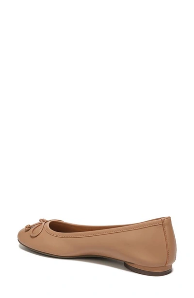 Vionic Callisto Suede Ballet Flat In Macaroon