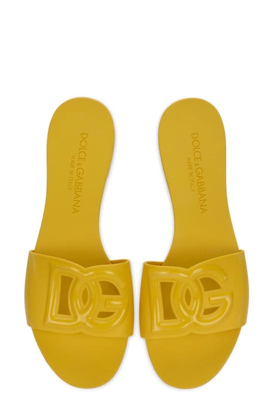 Shop Dolce & Gabbana Bianca Interlock Slide Sandal In Yellow