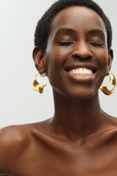 Classicharms Chunky Wave Hoop Earrings In Gold
