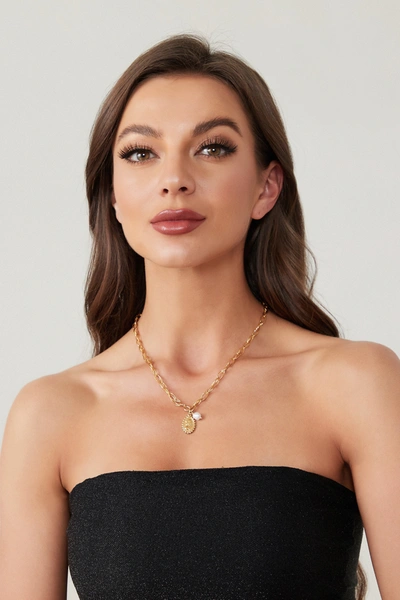 Classicharms Gold Carved Pendant And Pearl Necklace In Gold