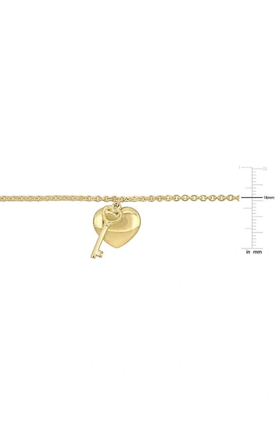 Delmar Heart & Key Charm Bracelet In Gold