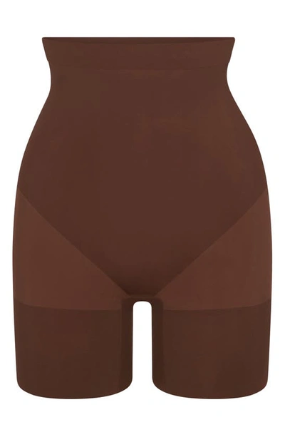 Skims High-waist Shine Shorts In Cocoa