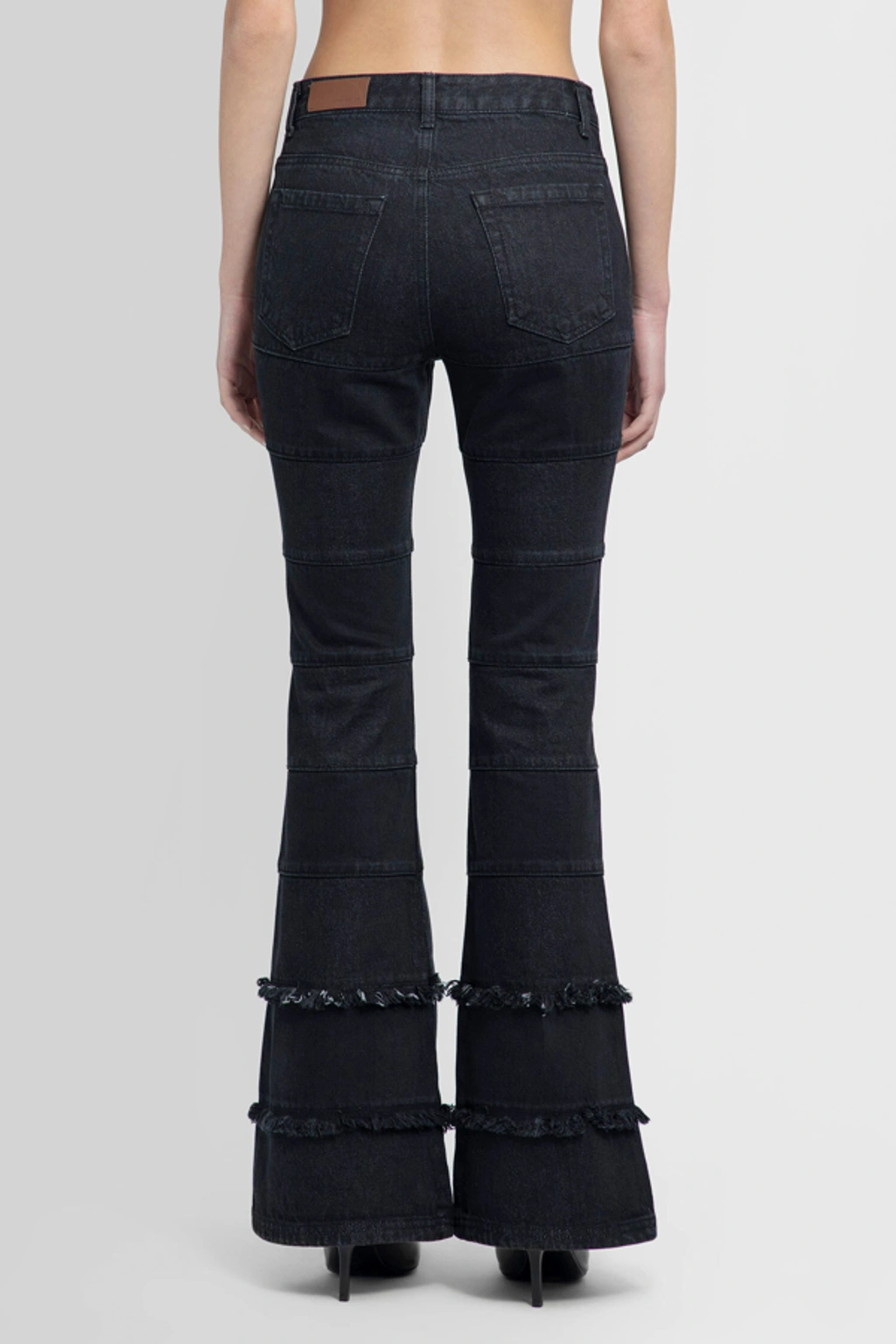 【関税込み】Andersson Bell ブラック Mahina ジーンズ Andersson Bell Jeans In Black | ModeSens