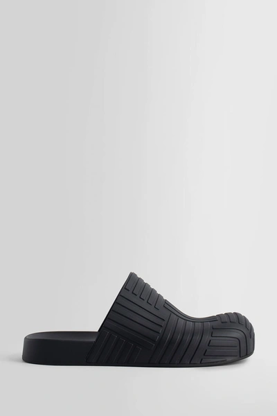 Shop Bottega Veneta Man Black Sandals