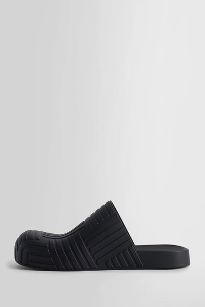 Shop Bottega Veneta Man Black Sandals