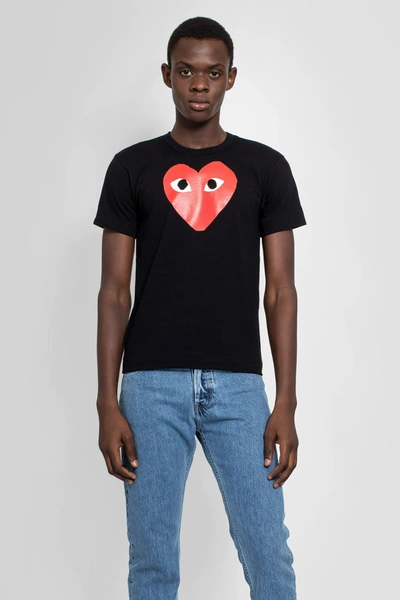 Shop Comme Des Garçons Play Man Black T-shirts