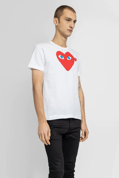 Shop Comme Des Garçons Play Man White T-shirts