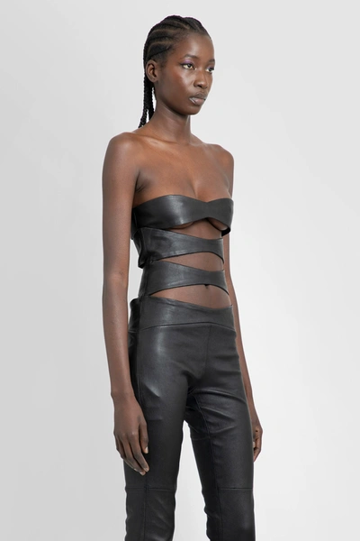 Monot Tops In Black