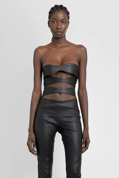 Monot Tops In Black