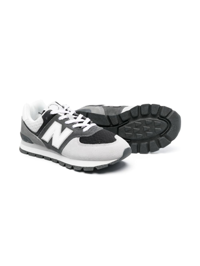 New Balance Lace-up Low-top Sneakers In 灰色