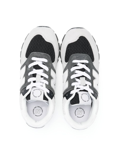 New Balance Lace-up Low-top Sneakers In 灰色