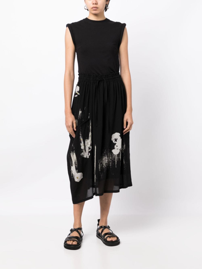 Shop Y's Floral-print Asymmetric Skirt In Black