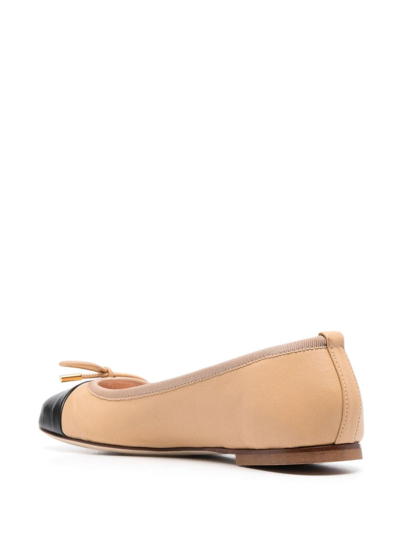 Scarosso Contrasting-toecap Leather Ballerina Shoes In Beige
