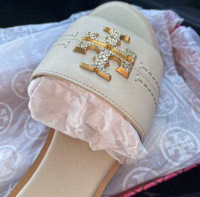 Pre-owned Tory Burch Everly Slide Sandals Calf Leather Crystal Logo Dulce De Leche In White