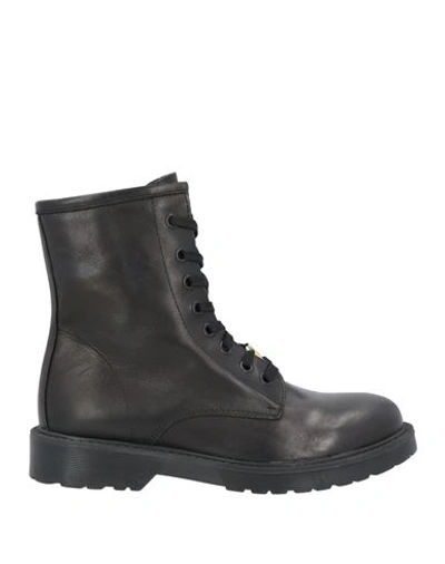 Shop Stele Woman Ankle Boots Black Size 7 Soft Leather