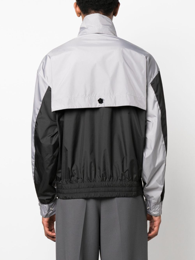 Kenzo Two-tone Logo-print Lightweight Jacket In Grey