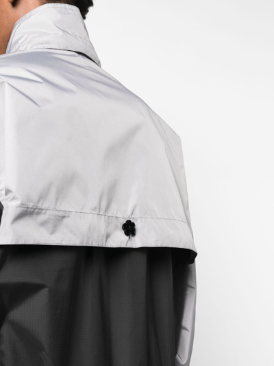 Kenzo Two-tone Logo-print Lightweight Jacket In Grey