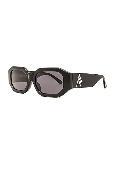 Shop Attico Blake Sunglasses In Black