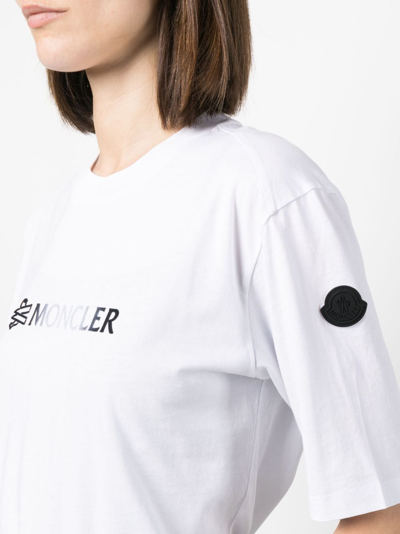 Moncler Logo Cotton T-shirt In Weiss