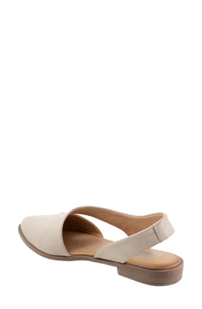 Bueno Bianca Slingback Pointed Toe Flat In Light Grey