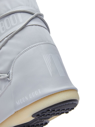 Shop Moon Boot Logo-print Round-toe Bots In Grey