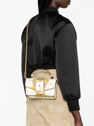 Versace Jeans Couture Chain Couture Handbag In Weiss