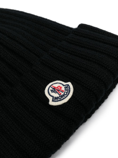 Moncler Logo-appliqué Ribbed-knit Beanie In Black