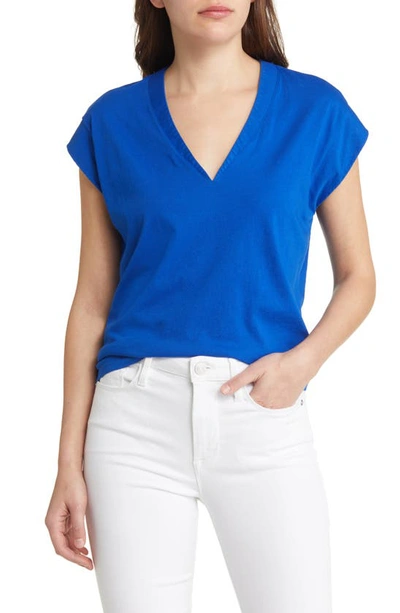 Shop Frame Le Mid Rise V-neck T-shirt In Bright Cobalt