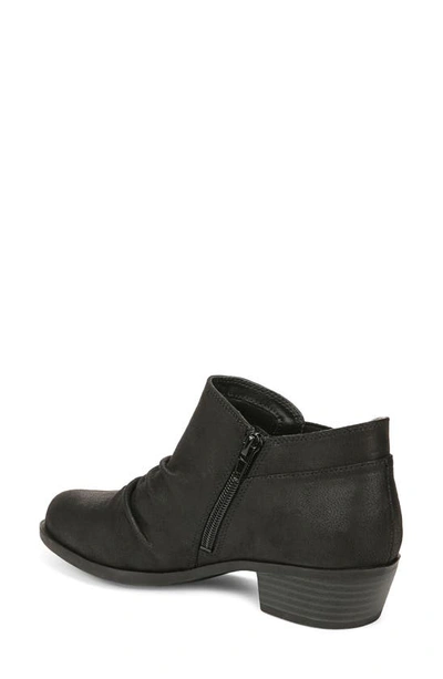 Lifestride Aurora Scrunch Ankle Boot In Black