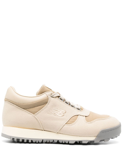 Shop New Balance Rainier Low Leather Sneakers In Neutrals
