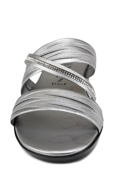 Italian Shoemakers Hollis Wedge Slide Sandal In Grey