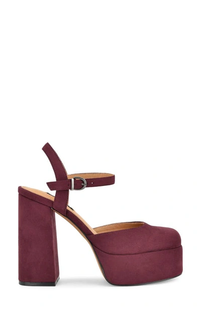 Nine West Stacie Platform Pump In Dark Red