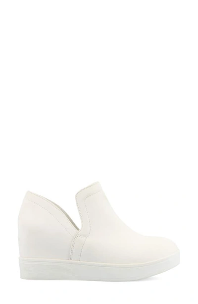 Journee Collection Collection Women's Cardi Wide Width Sneaker Wedge In White