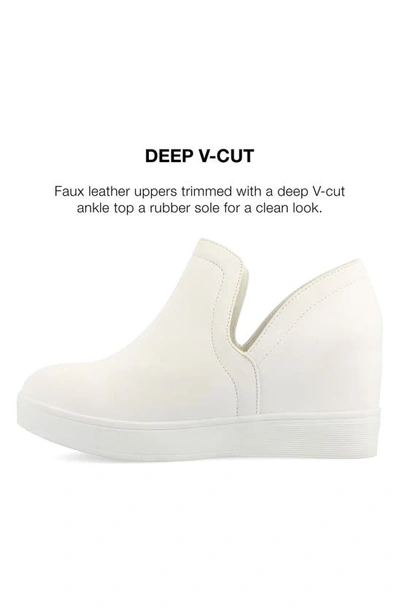 Journee Collection Collection Women's Cardi Wide Width Sneaker Wedge In White