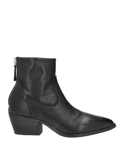 Shop Moma Woman Ankle Boots Black Size 8 Calfskin