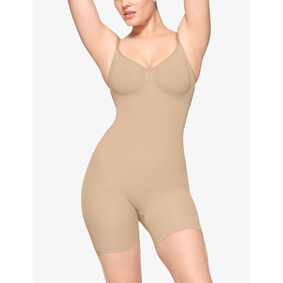 Shop Skims Sculpt Ruched Stretch-woven Body In Clay
