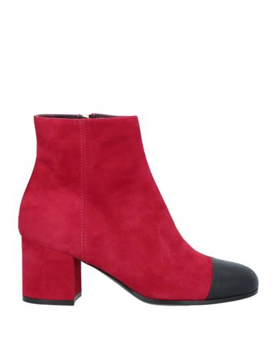 Via Roma 15 Woman Ankle Boots Red Size 8 Soft Leather In Red