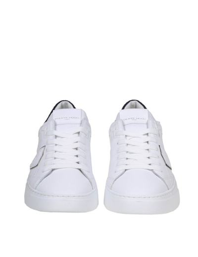 Shop Philippe Model Temple Low Sneakers In White And Blue Leather In White/blue