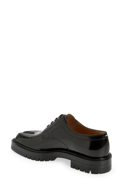 Maison Margiela Tabi Laced Shoes In Black